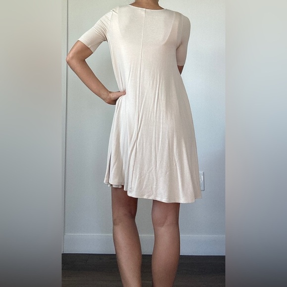 FOREVER21 Ivory dress, Size S - Picture 4 of 9